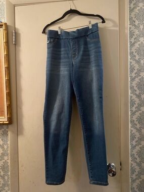 Nine West women's pull-on flat front jeans